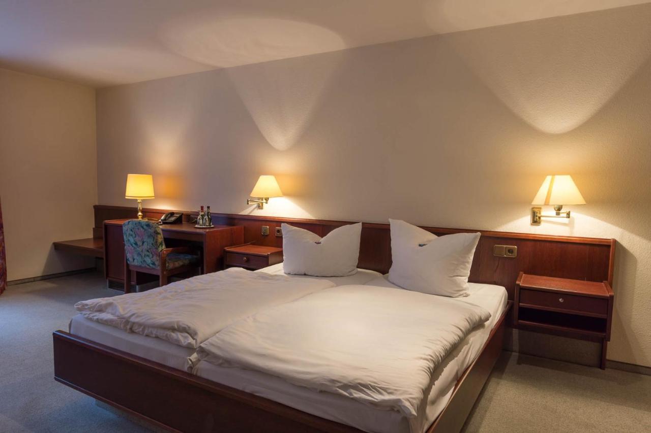 Hotel Altdeutsche Weinstuben 프레이버그 외부 사진